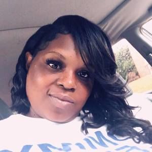 Meet your Posher, Valecia